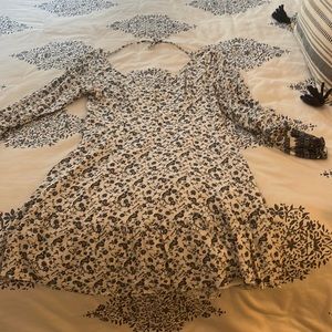 hollister blue and white paisley mini long sleeve dress